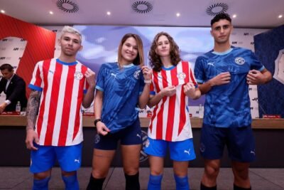 11C85EZTWrOp1PW.jpg Paraguay Uitshirt 2024/25